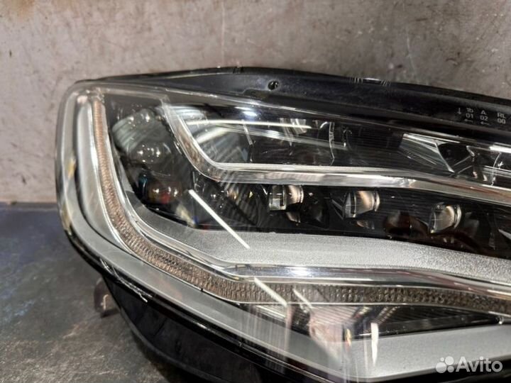 Фара LED правая Audi A6 C7