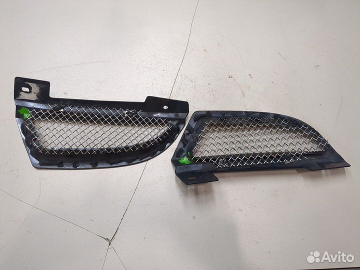 Решетка радиатора Mitsubishi Colt, 2007