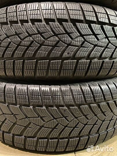 Goodyear UltraGrip Ice SUV Gen-1 225/65 R17 106T