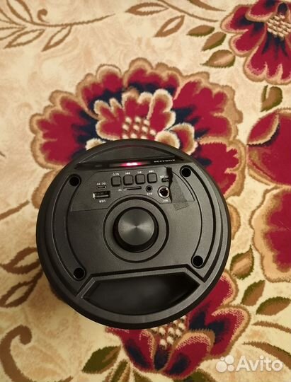 Портативная блютуз колонка