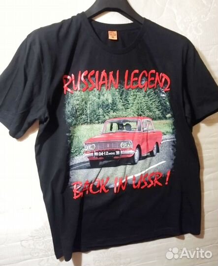 Футболка с изображением автомобиля Москвич