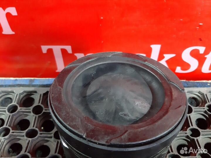 Поршень 2018 год. Daf XF106