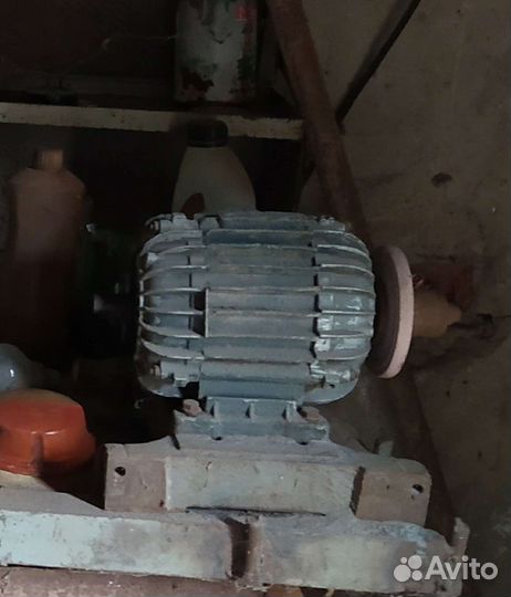 Электродвигатель 220в