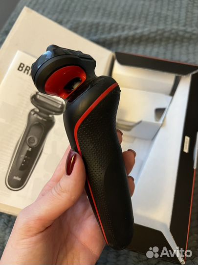 Электрическая бритва Braun