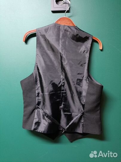 Жилет костюмный