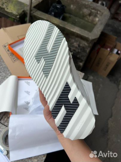 Кроссовки Hermes