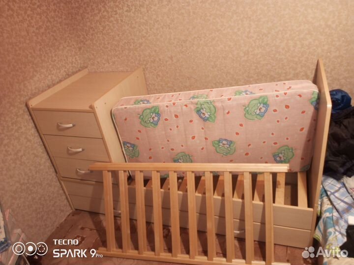 Новый детский кроват с орт.матрасом,помогу с доста