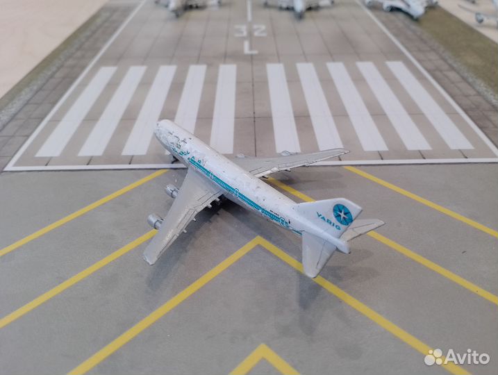 Самолёт Boeing 747 