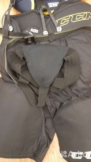 Детская хоккейная форма 7-8 лет и лыжные ботинки