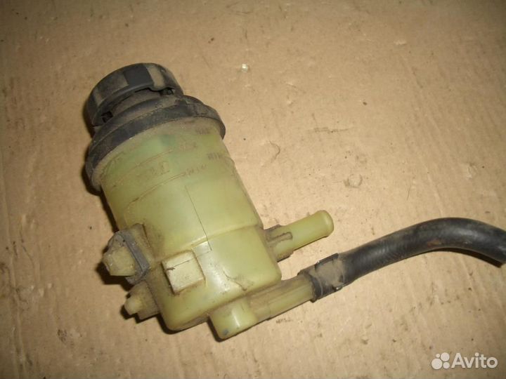 Бачок гидроусилителя Hyundai-KIA Tucson 2004-2010