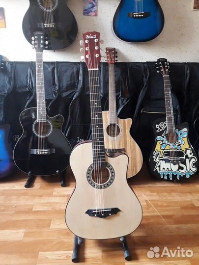 Гитара акустическая, новая + комплект