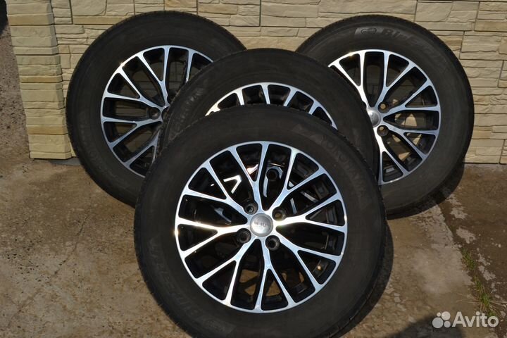 Yokohama Bluearth ES32 195/65 R15