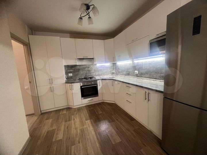 2-к. квартира, 56,5 м², 2/4 эт.