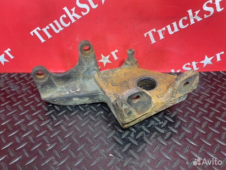 Кронштейн энергоаккумулятора правый