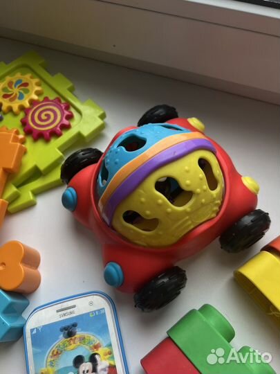 Развивающие игрушки для малышей