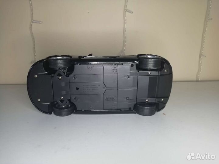 Модель Porsche Carrera GT 1:18 MotorMax