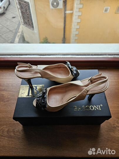 Босоножки женские 35 размер