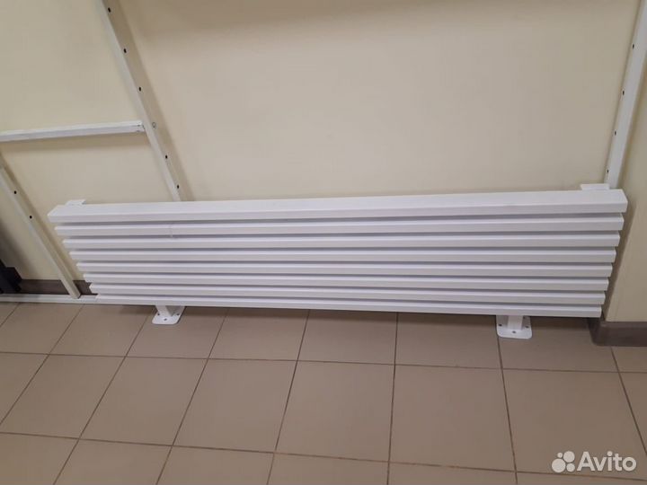 Горизонтальный трубчатый радиатор отопления