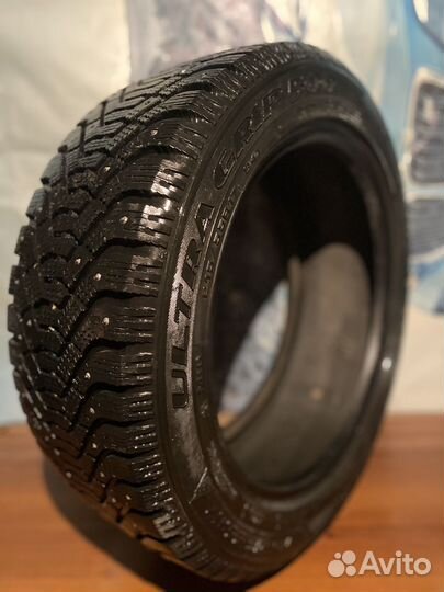 Goodyear UltraGrip 500 215/55 R17