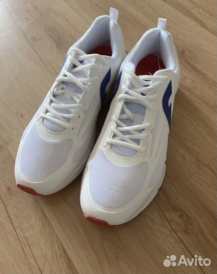 Кроссовки forward