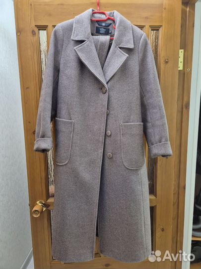 Пальто женское зимнее серое 46 48