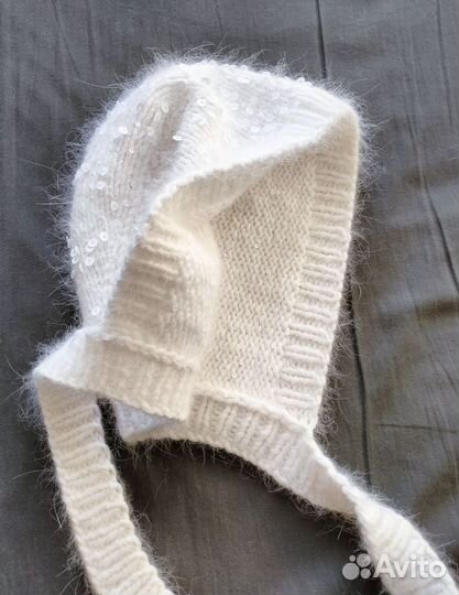 Чепчик капор с пайетками на осень