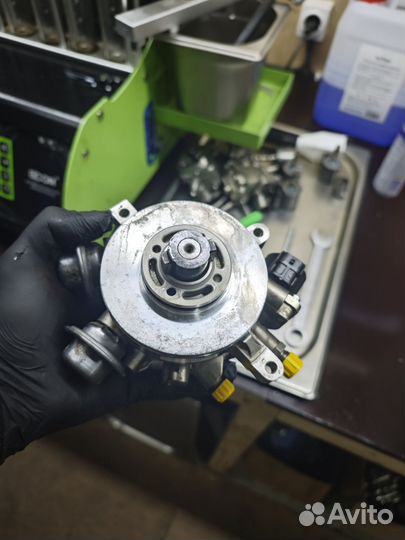 Насос топливный тндв Porsche 4.8 турбо