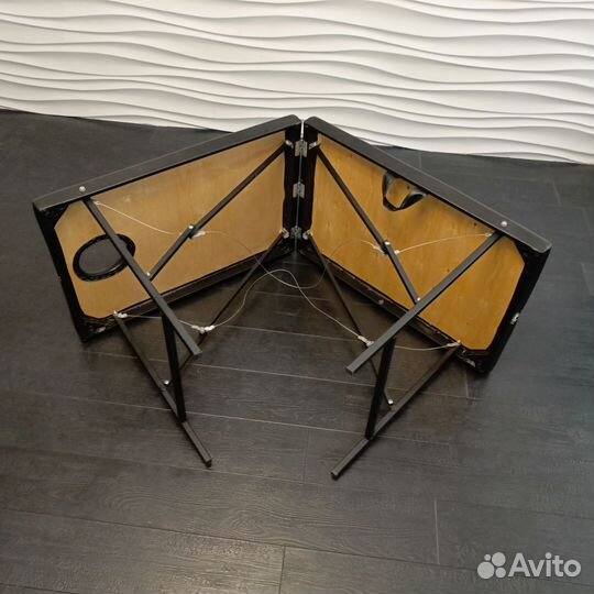 Массажный стол складной с вырезом для лица