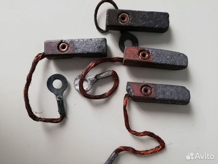 Щетки графитовые и меднографитовые