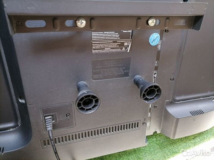 Телевизор Skyworth 32W4