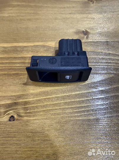 Кнопка стеклоподъемника LADA калина