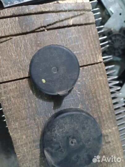 Заглушки фар LADA Largus FL