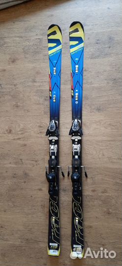 Спортивные горные лыжи юниорские Salomon GS