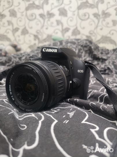 Зеркальный фотоаппарат Canon 1000D