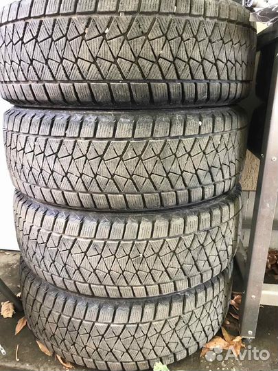 Bridgestone Blizzak DM-V2 225/60 R18 100S