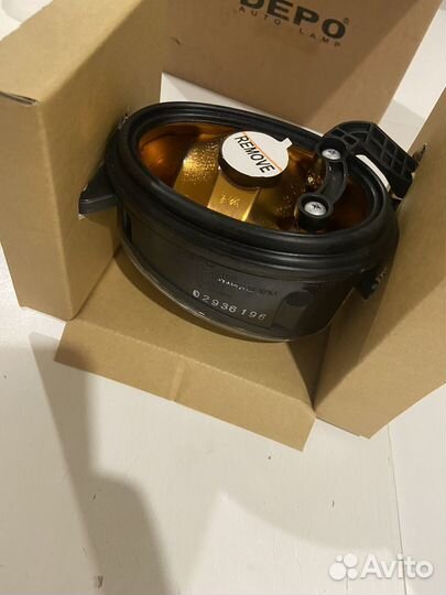 Фара противотуманная правая Mercedes W211