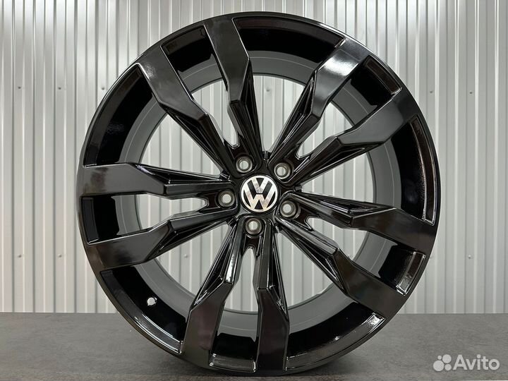 Диски литые R20 Volkswagen Teramont новые