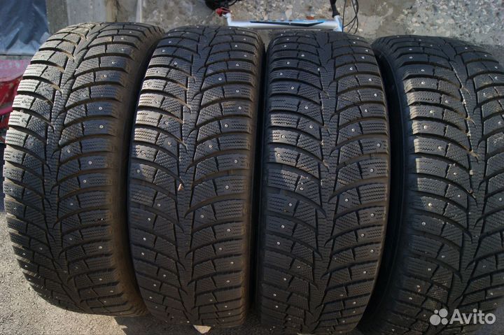 Laufenn I Fit Ice LW 71 235/65 R17
