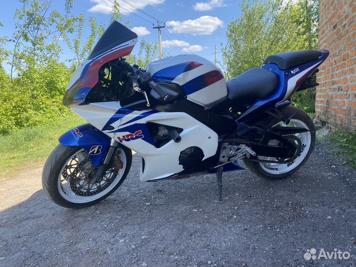 Honda cbr 954 rr