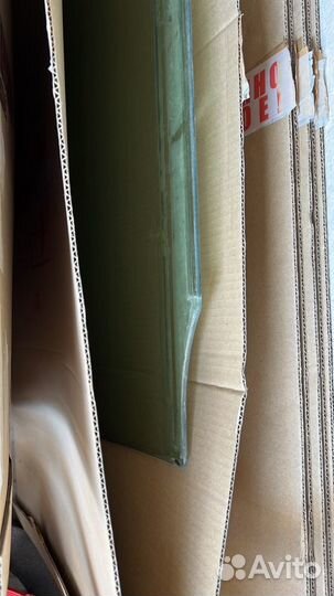 Стекла на ланд круизер 200