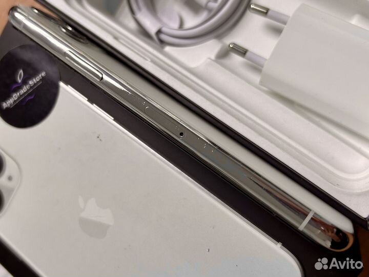 iPhone 11 Pro, 64 ГБ