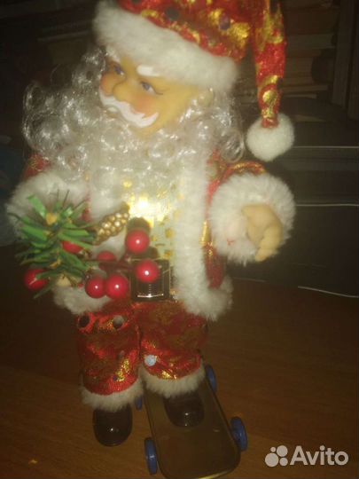 Музыкальный Дед Мороз