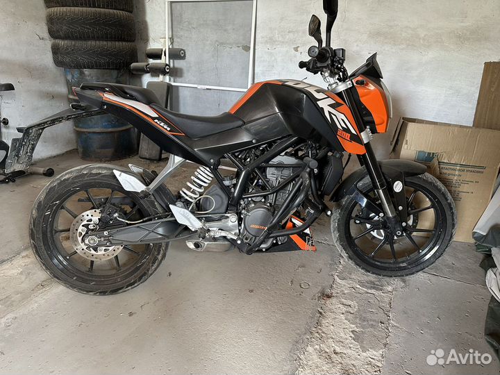 Продам мотоцикл ктм Duke 200