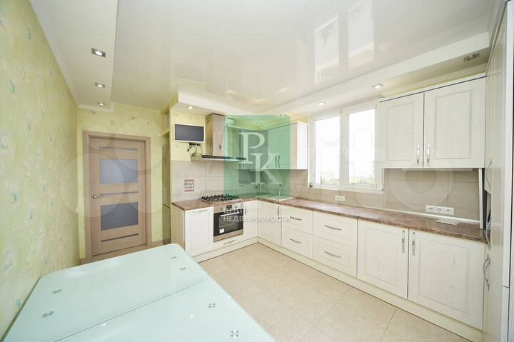 3-к. квартира, 83 м², 5/10 эт.