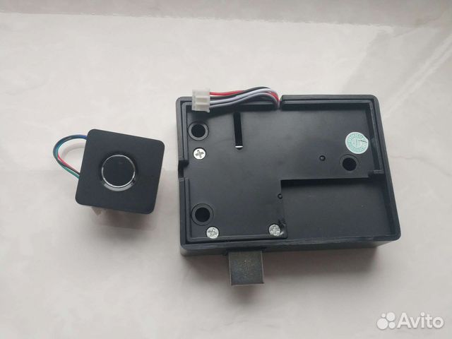 Замок с отпечатком пальца