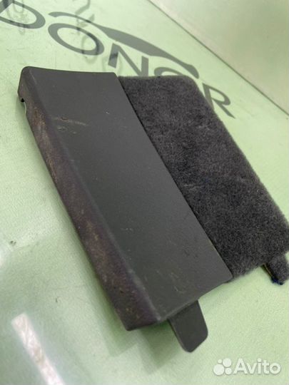 Накладка двери багажника Volkswagen Touareg 7L