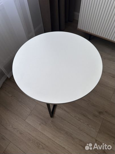 Журнальный столик