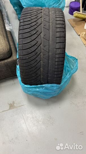 Michelin Alpin 4 275/30 R20