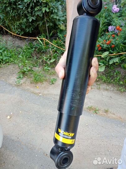 Амортизаторы (задние)