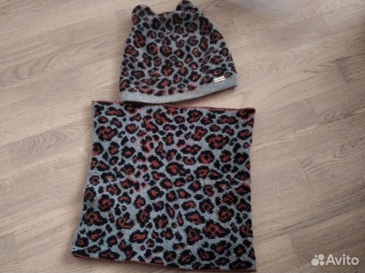 Комплект шапка и снуд